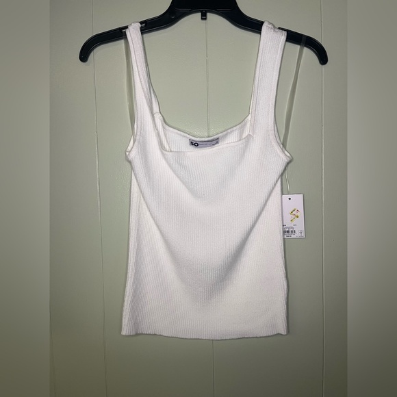 Kohl's Tops - Women's White Ribbed Tank Top